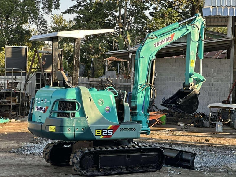 YANMAR B25 ขายถูก YANMAR B25 ขายถูก
