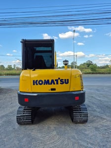 KOMATSU PC 56-7