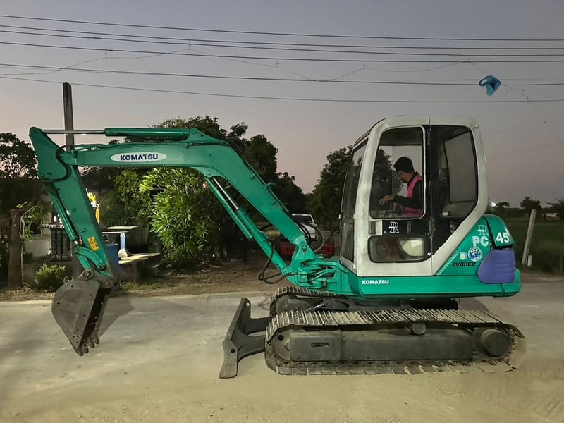  KOMASTU 45 -7 🧡 ( 4.5 ตัน)   ขายถูก