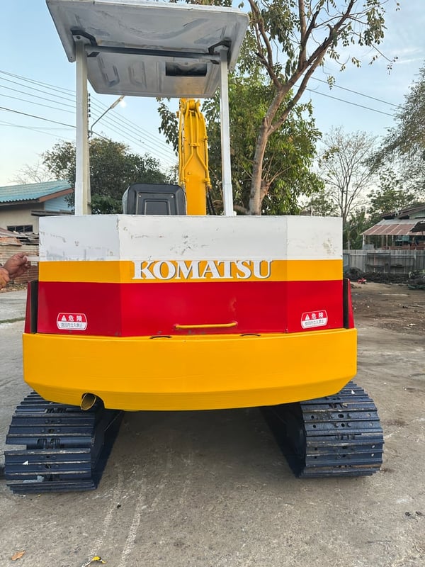KOMATSU 40-6  รถพร้อมใช้งาน