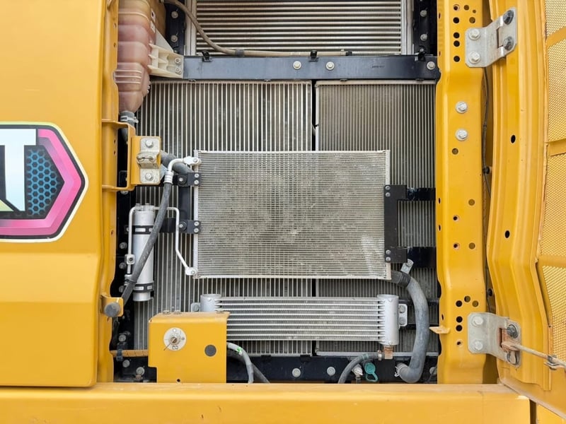 CAT 320 Nextgen GC ไมล์ 7 พันชั่วโมง เอกสารเล่มทะเบียน รถอยู่ปราจีนบุรี