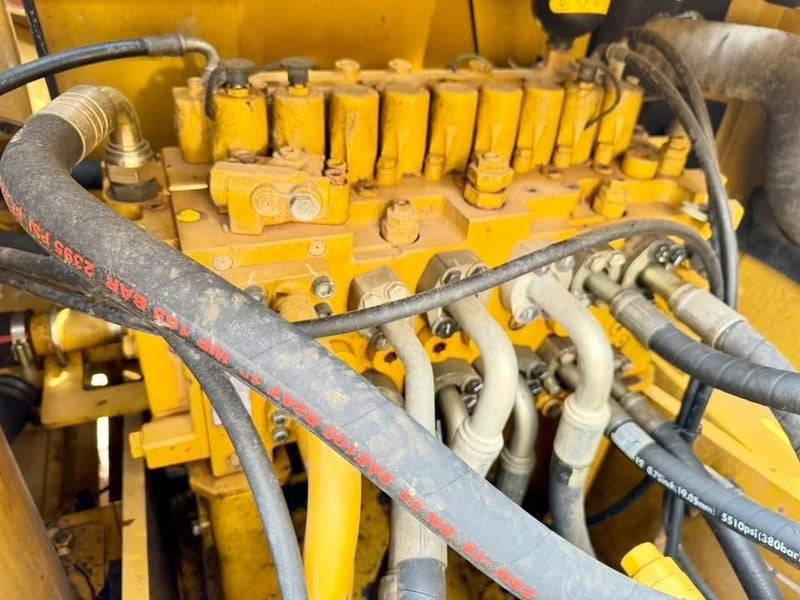 CAT 320 Nextgen GC ไมล์ 7 พันชั่วโมง เอกสารเล่มทะเบียน รถอยู่ปราจีนบุรี