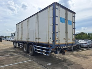 HINO FG 240 แรงม้า รถบรรทุก 6ล้อ ตู้แห้ง ปี 2021 เลขไมล์ 243,023 กม.