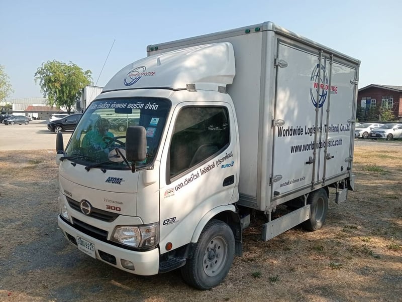 HINO XZU 136แรงม้า รถบรรทุก 4ล้อ ตู้แห้ง ปี2021 (2564) เลขไมล์ 106,635 กม. HINO XZU 136แรงม้า รถบรรทุก 4ล้อ ตู้แห้ง ปี2021 (2564) เลขไมล์ 106,635 กม.
