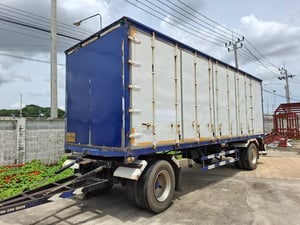 หางตู้ 10 บาน  อู่ เอ็มอีซี 2009 การาจ ปี 64