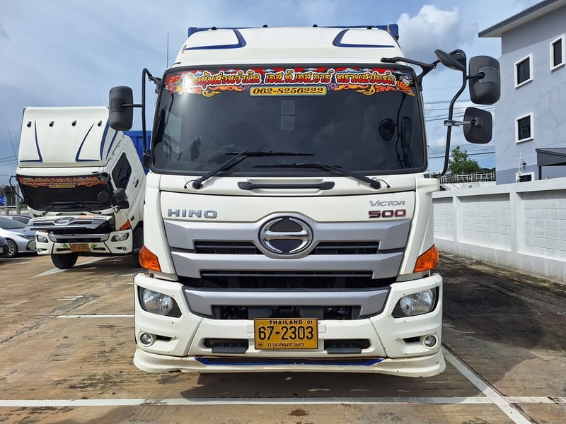 Hino FG 240 แรงม้า รถบรรทุก 10 ล้อ ตู้แห้ง ปี 2021 เลขไมล์ 223,738