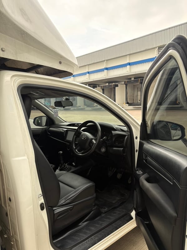 TOYOTA HILUX REVO รถบรรทุก 4ล้อ ตู้เย็น ปี2022 เลขไมล์น้อยกว่า 500,000 กม.