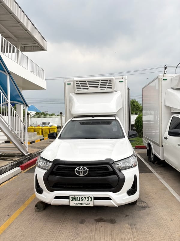 TOYOTA HILUX REVO รถบรรทุก 4ล้อ ตู้เย็น ปี2022 เลขไมล์น้อยกว่า 500,000 กม.