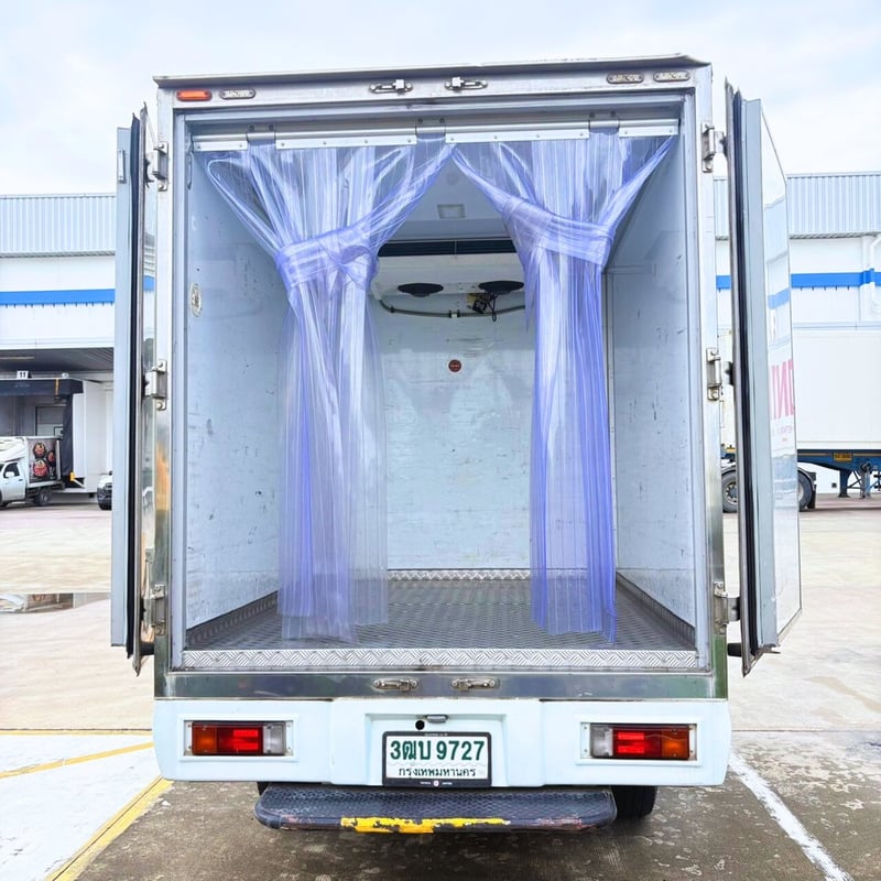 รถ 4 ล้อ ห้องเย็น Toyota Hilux Revo ปี 2022