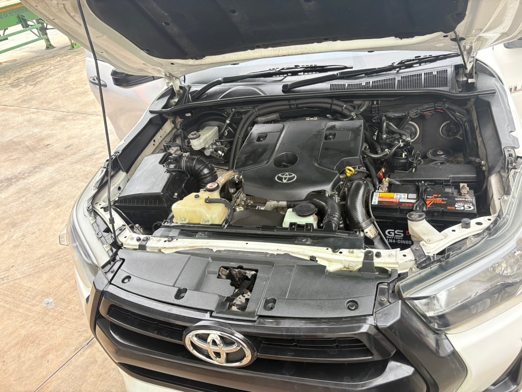 Toyota Hilux Revo ปี 2022 