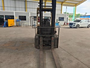 ขายโฟล์คลิฟท์3ตัน