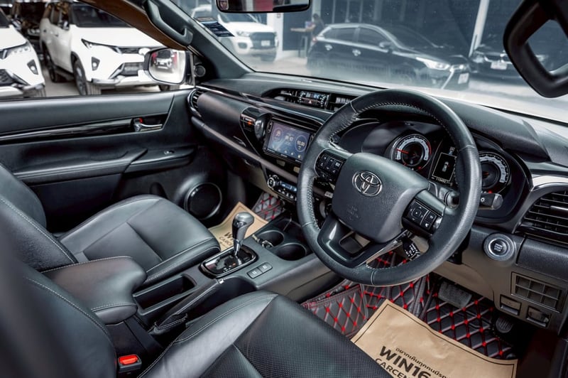 TOYOTA HILUX REVO 2.8 ROCCO Double Cab Prerunner 4×4 AT 2019