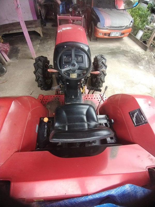 ต้องการขายรถไถ