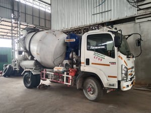 ISUZU FRR 139แรงม้า รถบรรทุก 6ล้อ โม่ผสมปูน ปี2018 เลขไมล์ 109,325 กม.