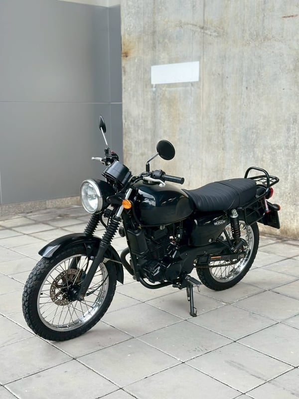 Kawasaki W175 ปี2018 เราต้องมีติดร้านไว้ตลอด 