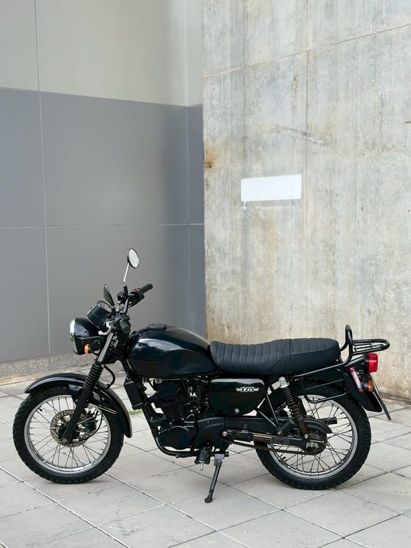 Kawasaki W175 ปี2018 เราต้องมีติดร้านไว้ตลอด 