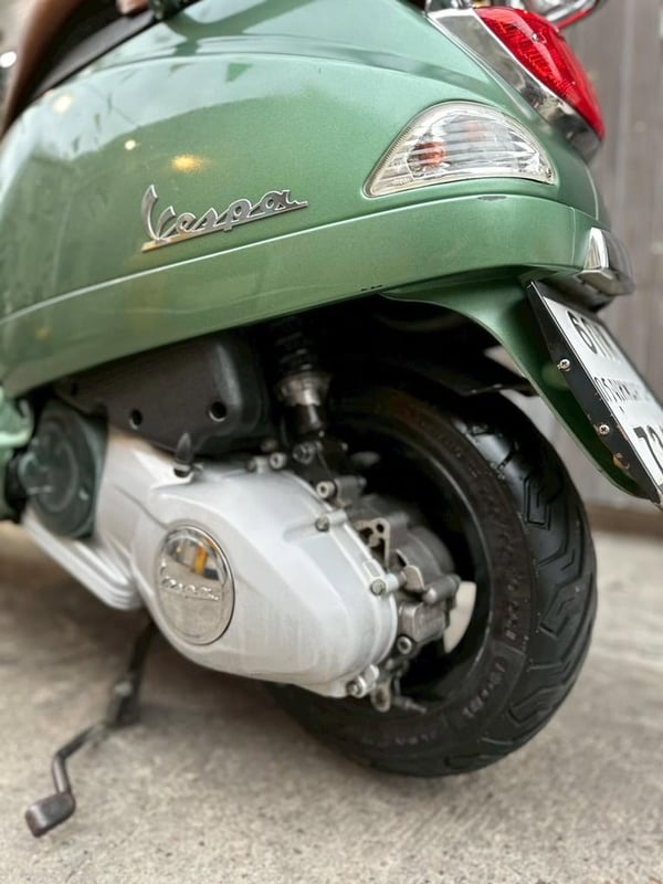 Vespa LX 150 ปี2016 สีเขียวละมุนตุ้น Vespa LX 150 ปี2016 สีเขียวละมุนตุ้น