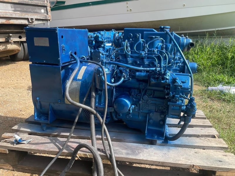 ขาย เครื่องปั่นไฟ เรือ isuzu marine gen set  8kva ไฟออกปกติ ไฟ 100 v ราคา 90,000 บาท เครื่องสวยมาก แน่นๆไม่มีไอ นำเข้าจากญี่ปุ่น  