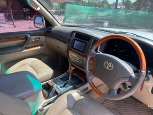 ขาย ￼รถผมใช่เอง Lexus LX470 ปี 2003 เป็นตัว 5 เกียร์แล้วครับ 