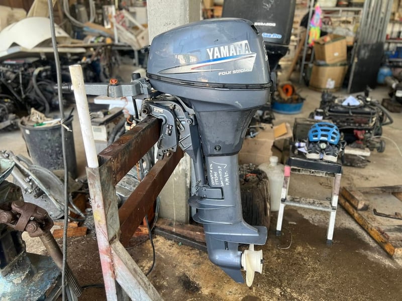 ขาย เครื่อง yamaha four stroke 8 แรงStart สองระบบ หาง 25 เป็นเครื่องสำรองสำหรับเรือใหญ่ หายากมากครับสเปคนี้ ราคา 22,900 บาท เครื่องแน่นแน่นสวยๆ สีเดิมเดิมจากโรงงาน เลยครับ ของ อยู่อยุธยา สนใจติดต่อ 087-6650665 หนือ 092-3130550 ครับ