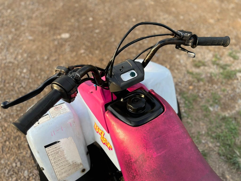 ขาย atv yamaha badger  เพิ่งมาจากญี่ปุ่นสดๆร้อนร้อน 3 เกียร์เดินหน้า เครื่อง นิ่มๆ แน่นๆ เลยครับ ราคา 29,500 บาท เป็นมิตรกับสิ่งแวดล้อม  รุ่นนี้เป็นเพลาขับทนมาก ครับ￼ รถอยู่อยุธยา นำเข้า จากญี่ปุ่น สนใจติดต่อ 087-6650665 หรือ 092-3130550 ครับ