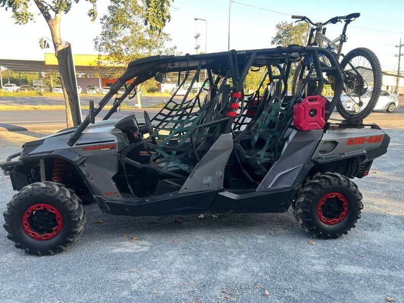 ขาย utv  can-am commander max xt 1000 ปี 2016 รถสวย มาก ใช้งานน้อย 166 ช.ม เครื่อง 1000cc 
