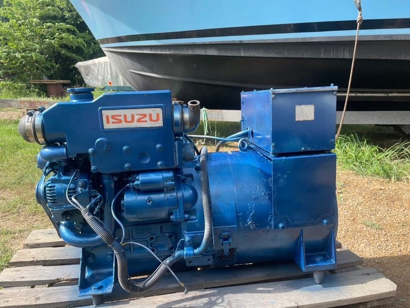 ขาย เครื่องปั่นไฟ เรือ isuzu marine gen set  8kva ไฟออกปกติ ไฟ 100 v ราคา 90,000 บาท เครื่องสวยมาก แน่นๆไม่มีไอ นำเข้าจากญี่ปุ่น  