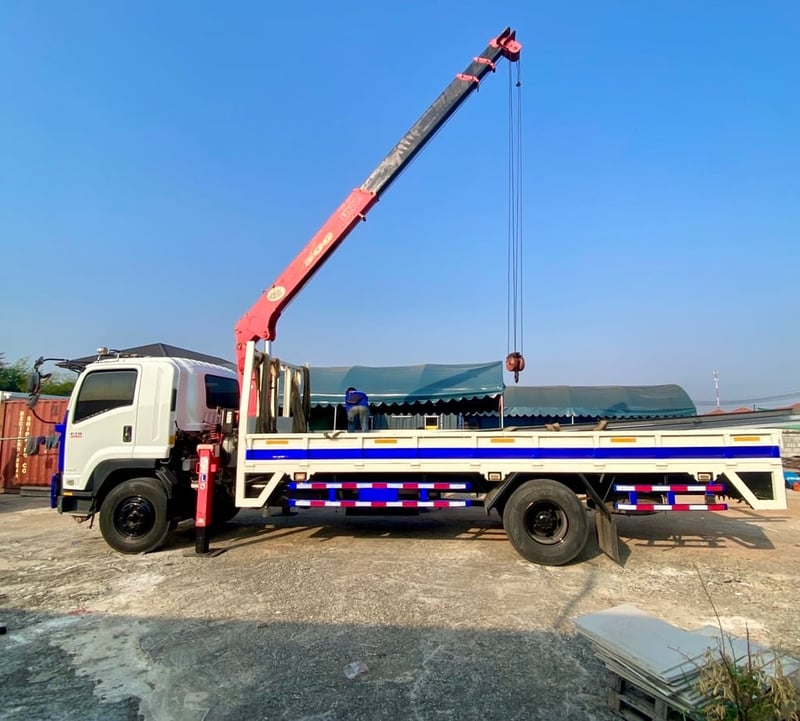 ขายรถ6ล้อติดเครน5ตัน