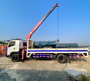 ขายรถ6ล้อติดเครน5ตัน