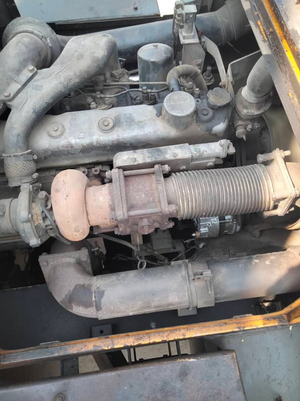 รถเครน25ตัน 4ล้อ KATO kr25H-v รถเครน25ตัน 4ล้อ KATO kr25H-v