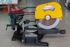 เลื่อยตัดองศา แบบสไลด์ Pumpkin Pro 9516 ใบเลื่อย 10 นิ้ว 1,600 วัตต์ ของแท้ มือสอง สภาพใหม่