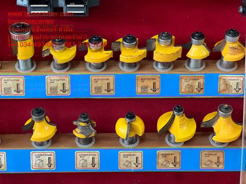 ชุดดอก เร้าเตอร์ 0.5 นิ้ว 35 ดอก พร้อมกล่องแขวน มือสอง สภาพดี