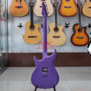 กีตาร์ไฟฟ้าอัจฉริยะ Enya Inspire พร้อมลำโพงบลูทูธในตัว มีเอฟเฟคที่สามารถใช้งานได้ทันที มือสอง สภาพใหม่ มีแถมกระเป๋าหนา