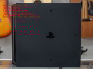 เกมส์ PS4 Play Station4 PRO 1TB 2จอย 1แผ่นเกมส์ สภาพใหม่ พร้อมกล่อง