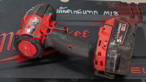 *มือสอง*บล็อกกระแทกไร้สาย MILWAUKEE M18 FMTIW2F12-0X0 ขนาด 0.5 นิ้ว ครบชุด ที่ชาร์ท แบต 5 Ah 1 ก้อน กล่อง พร้อมใช้งาน *มือสอง*บล็อกกระแทกไร้สาย MILWAUKEE M18 FMTIW2F12-0X0 ขนาด 0.5 นิ้ว ครบชุด ที่ชาร์ท แบต 5 Ah 1 ก้อน กล่อง พร้อมใช้งาน