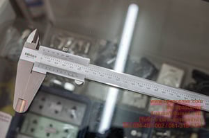 เวอร์เนียคาลิปเปอร์ MITUTOYO 530-119 ขนาด 12 นิ้ว ระยะวัด 0-300 มม. Japan ของแท้ สภาพดี เวอร์เนียคาลิปเปอร์ MITUTOYO 530-119 ขนาด 12 นิ้ว ระยะวัด 0-300 มม. Japan ของแท้ สภาพดี