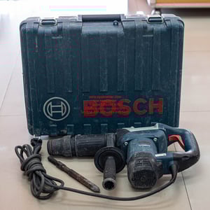 เครื่องสกัด BOSCH GSH500 5.5 กิโลกรัม 1025 วัตต์ มือสอง สภาพใหม่ เครื่องสกัด BOSCH GSH500 5.5 กิโลกรัม 1025 วัตต์ มือสอง สภาพใหม่