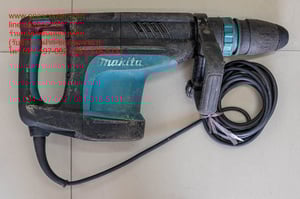MAKITA เครื่องสกัดคอนกรีตไฟฟ้า กำลังไฟ 1450 วัตต์ รุ่น HM-1203C ใช้กับดอก SDS-MAX ปรับรอบได้ มือสอง ของแท้ สภาพดี มีดอกและกล่อง