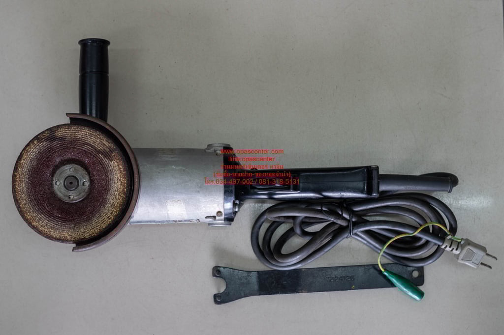 เครื่องเจียร์ไฟฟ้า 5" ยี่ห้อ Makita (JP) Angle Grinder เสื้ออลูมิเนียม 125mm รุ่น 9005N ญี่ปุ่น ของแท้ มือสอง สภาพใหม่ เครื่องเจียร์ไฟฟ้า 5" ยี่ห้อ Makita (JP) Angle Grinder เสื้ออลูมิเนียม 125mm รุ่น 9005N ญี่ปุ่น ของแท้ มือสอง สภาพใหม่