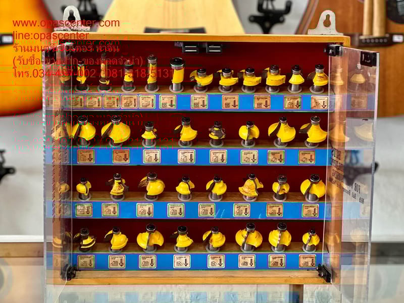 ชุดดอก เร้าเตอร์ 0.5 นิ้ว 35 ดอก พร้อมกล่องแขวน มือสอง สภาพดี