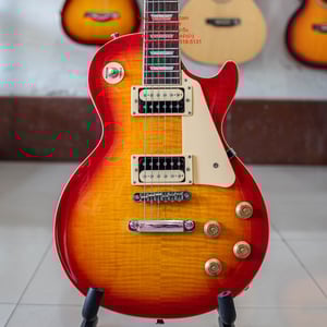 กีตาร์ไฟฟ้า Electric Guitar Gusta GLP-05C มือสอง สภาพใหม่ มีแถมกระเป๋าหนา