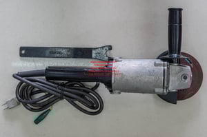 เครื่องเจียร์ไฟฟ้า 5" ยี่ห้อ Makita (JP) Angle Grinder เสื้ออลูมิเนียม 125mm รุ่น 9005N ญี่ปุ่น ของแท้ มือสอง สภาพใหม่