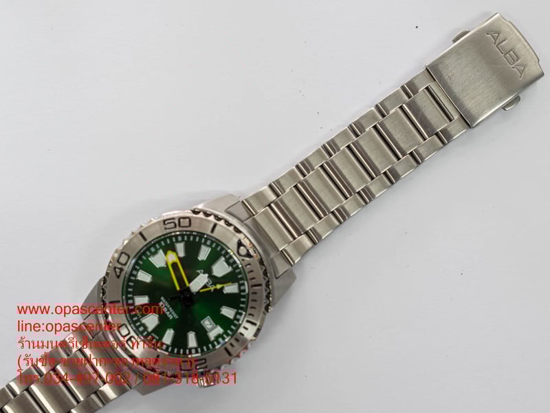 นาฬิกาข้อมือผู้ชาย Alba Active AG8M05X Quartz Men Watch มือสอง สภาพใหม่ มีกล่อง นาฬิกาข้อมือผู้ชาย Alba Active AG8M05X Quartz Men Watch มือสอง สภาพใหม่ มีกล่อง