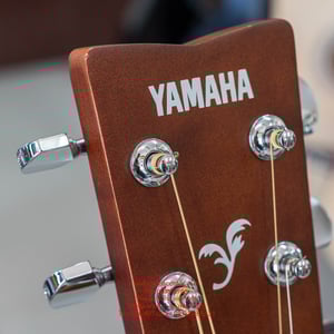 กีต้าร์โปร่ง ยามาฮ่า F310 Yamaha F310 มือสอง ของแท้ สภาพเหมือนของใหม่ 99% แถมกระเป๋า กีต้าร์โปร่ง ยามาฮ่า F310 Yamaha F310 มือสอง ของแท้ สภาพเหมือนของใหม่ 99% แถมกระเป๋า