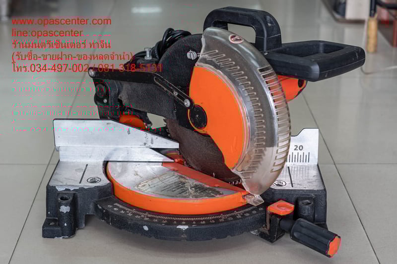 เลื่อยองศา PUMPKIN ขนาด 10 นิ้ว (1800วัตต์) รุ่น J-M1090 ของแท้ มือสอง สภาพใหม่