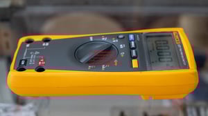 **ลดราคา**FLUKE 177 EJKCT ดิจิตอลมัลติมิเตอร์ขนาด 1000V & 10A มือสอง สภาพใหม่