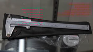 เวอร์เนีย ขนาด 6 นิ้ว MITUTOYO แท้ ค่าความละเอียด 0.05 มม. รุ่น 530-312 (Vernier Caliper) Japan ของแท้ มือสอง สภาพดี เวอร์เนีย ขนาด 6 นิ้ว MITUTOYO แท้ ค่าความละเอียด 0.05 มม. รุ่น 530-312 (Vernier Caliper) Japan ของแท้ มือสอง สภาพดี