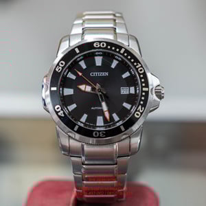 นาฬิกาข้อมือผู้ชาย CITIZEN AUTOMATIC รุ่น NJ0010-55E มือสอง ของแท้ สภาพใหม่