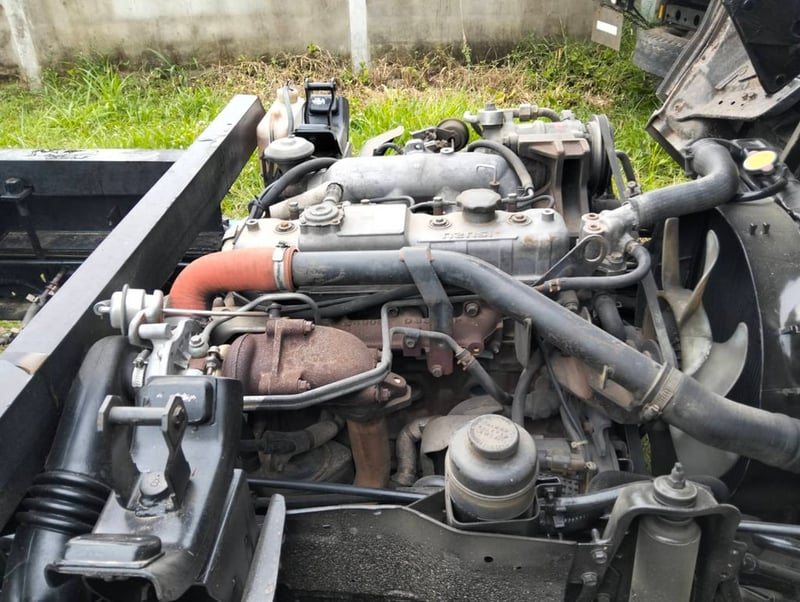 ISUZU NKR 100แรงม้า รถบรรทุก 6ล้อ ดั้มพ์ ปี2550 ISUZU NKR 100แรงม้า รถบรรทุก 6ล้อ ดั้มพ์ ปี2550