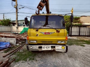 รถฮีโน่ HINO 6 ล้อใหญ่ ติดเครน 3 ตัน 3 ปลอก ปี 39